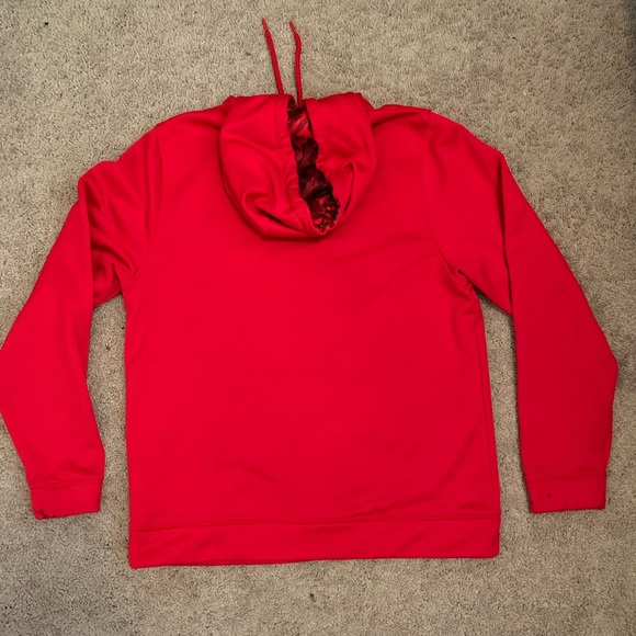 Large red Under Armour men’s sweatshirt - Picture 2 of 3
